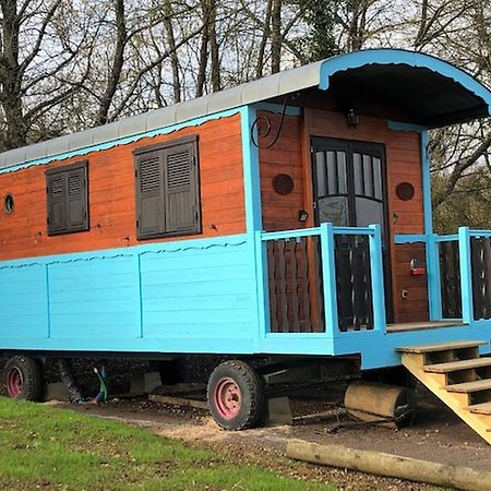 Gasthaus Le Domaine Des Droles De Dames Buding Exterior foto